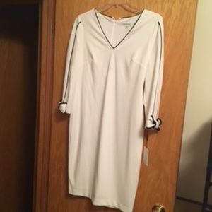 Calvin Klein Bell Sleeve w/Bow Dress  Sz 12 NWT